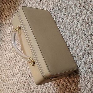 Retro Estee Lauder case